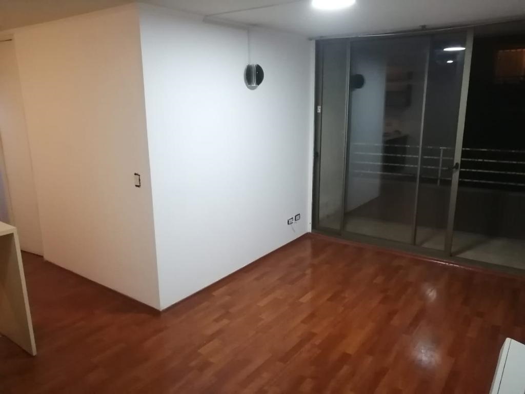 Depto.  Arriendo  2 dormitorio Santa Victoria/Carmen