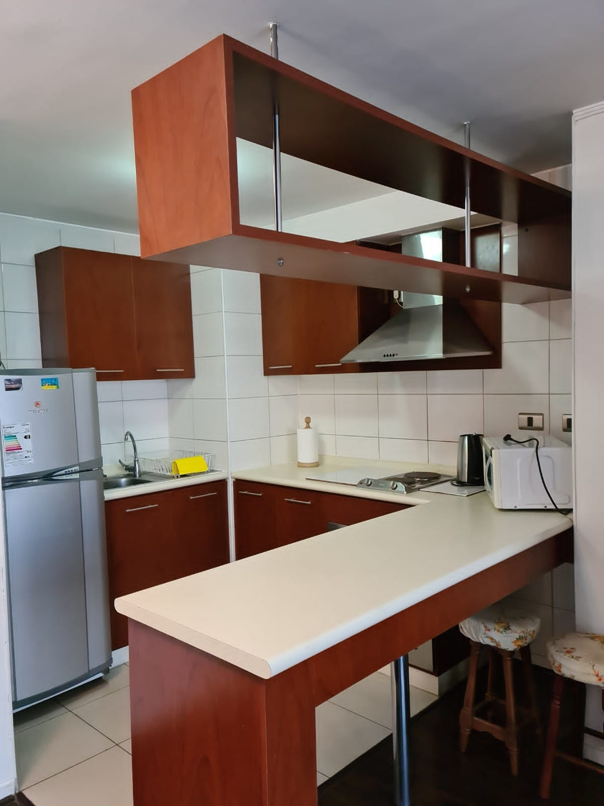 Arriendo depto. Amoblado de 1 dormitorio Metro Santa Lucia