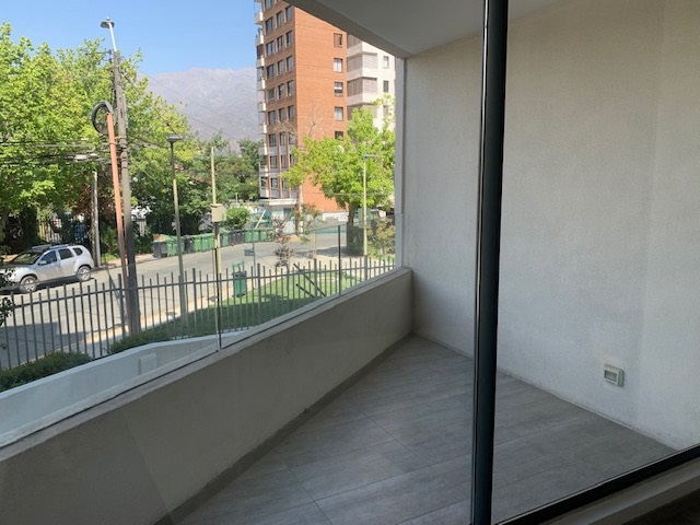 Arriendo depto. 2 dormitorios/2 baños Las Condes MP063