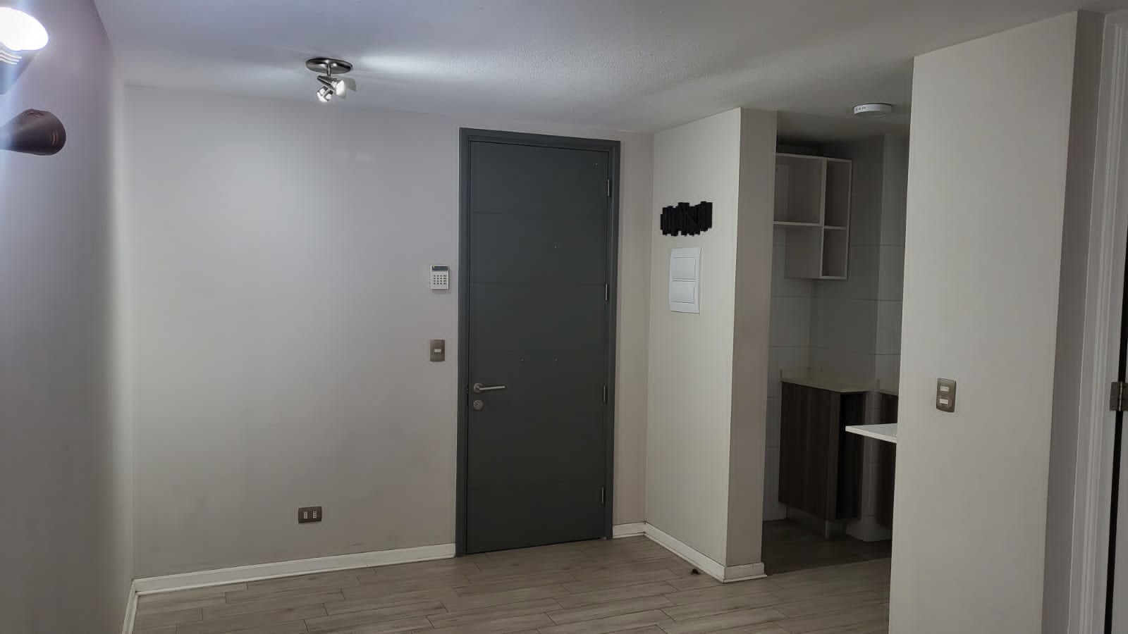 Arriendo depto. 1 dormitorio/1baño/1estac./1bd. MP090