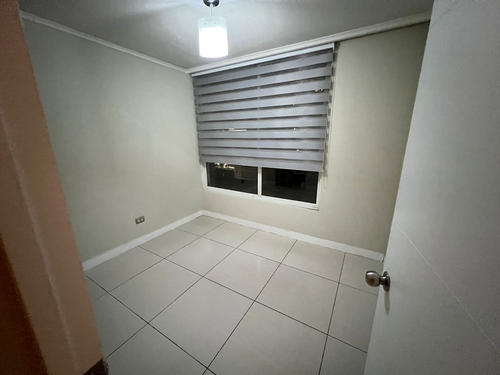 Arriendo depto.2dorm+2baños+1estac.+1bod. Metro Univ. Chile MP109